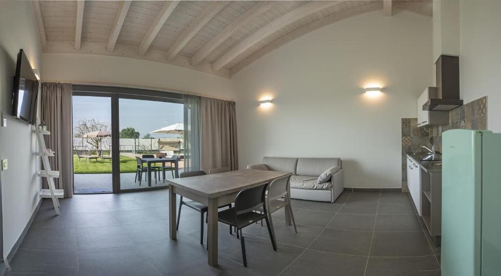 One-Bedroom Apartment room - Image 2