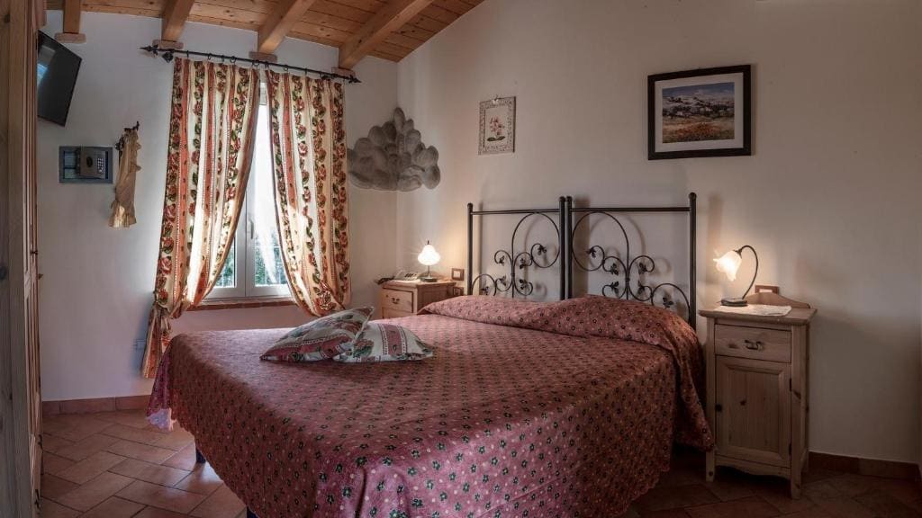 Double or Twin Room room - Image 3