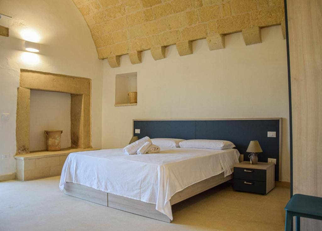 Quadruple Room with Private Bathroom room - Image 1