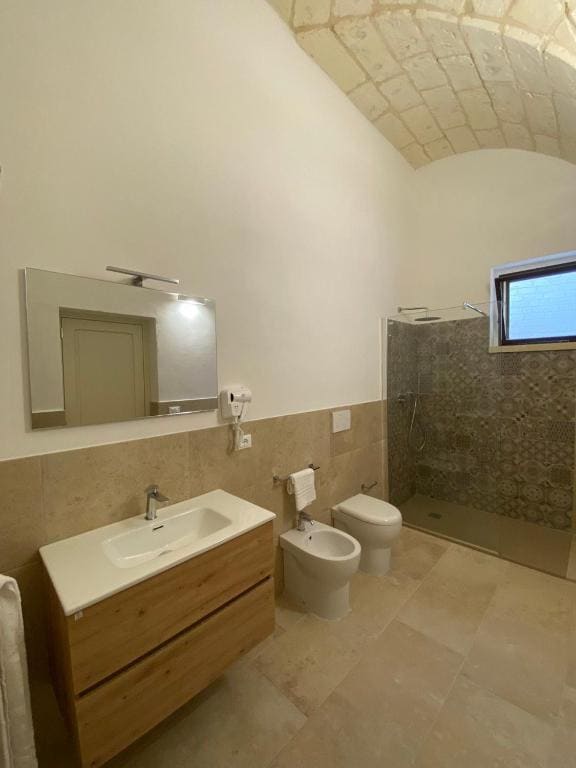 Quadruple Room room - Image 2
