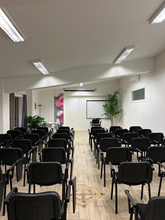 general room - Image 3