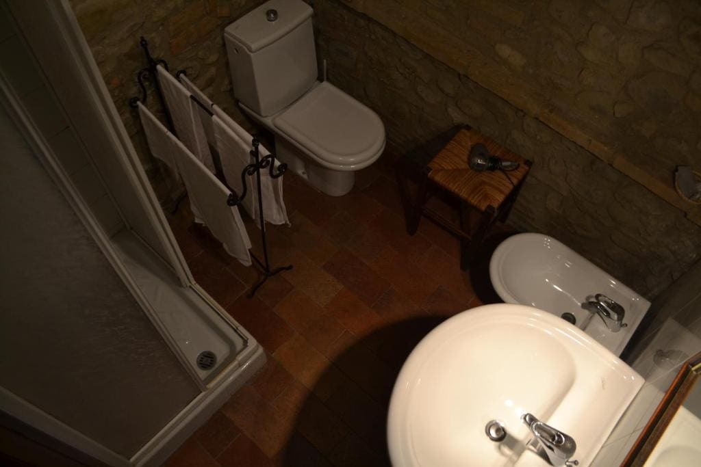 One-Bedroom Apartment room - Image 3
