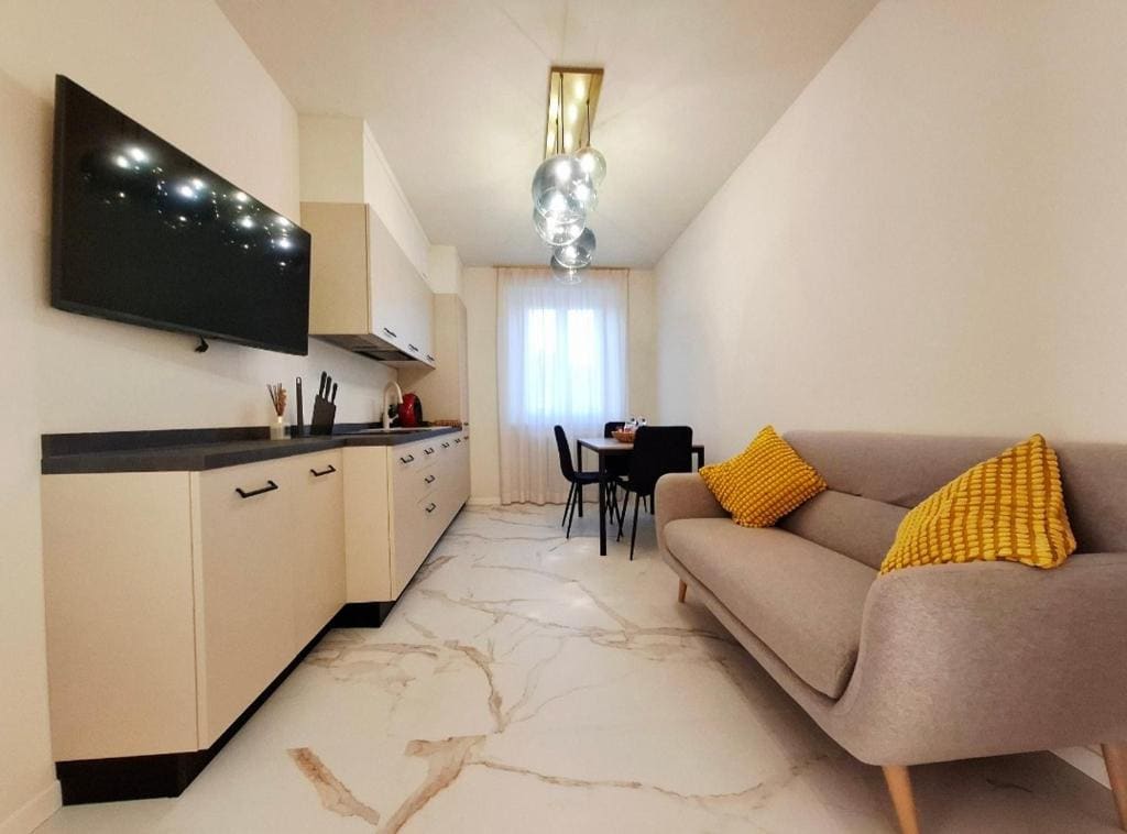 One-Bedroom Apartment room - Image 2