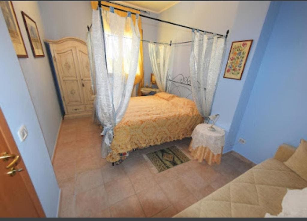 Double Room with Extra Bed room - Image 3