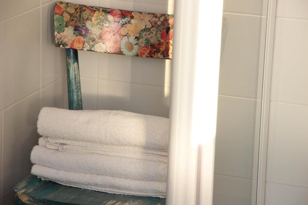 Triple Room with Private Bathroom room - Image 3