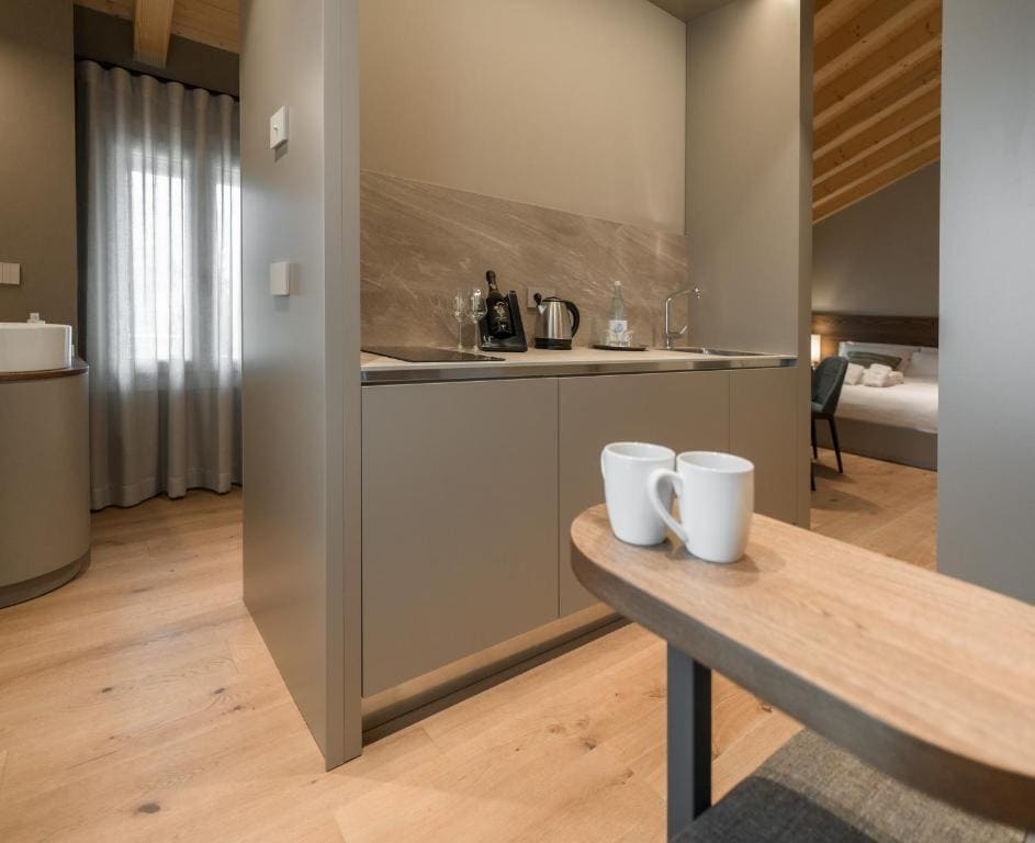 Deluxe Room room - Image 2