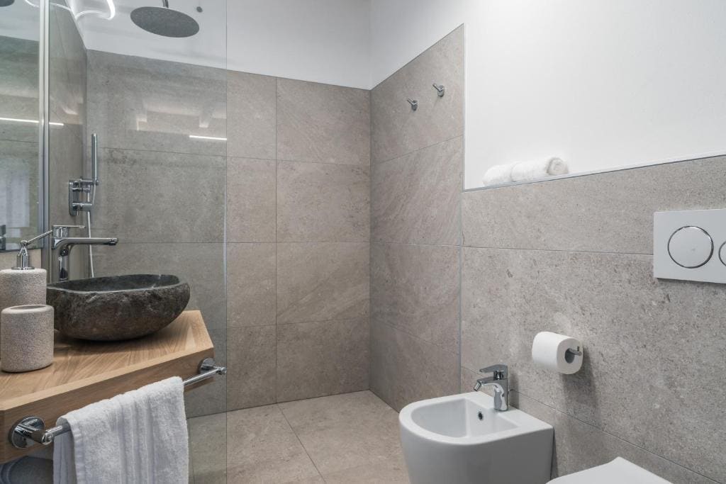 Double Room with Mountain View room - Image 1