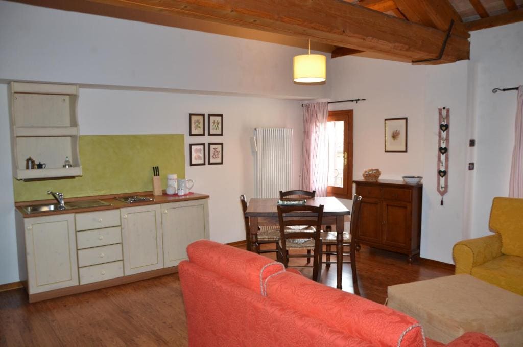 Deluxe Apartment room - Image 2