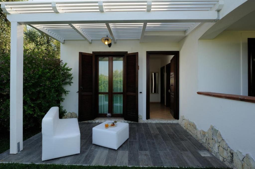 Family Room room - Image 3