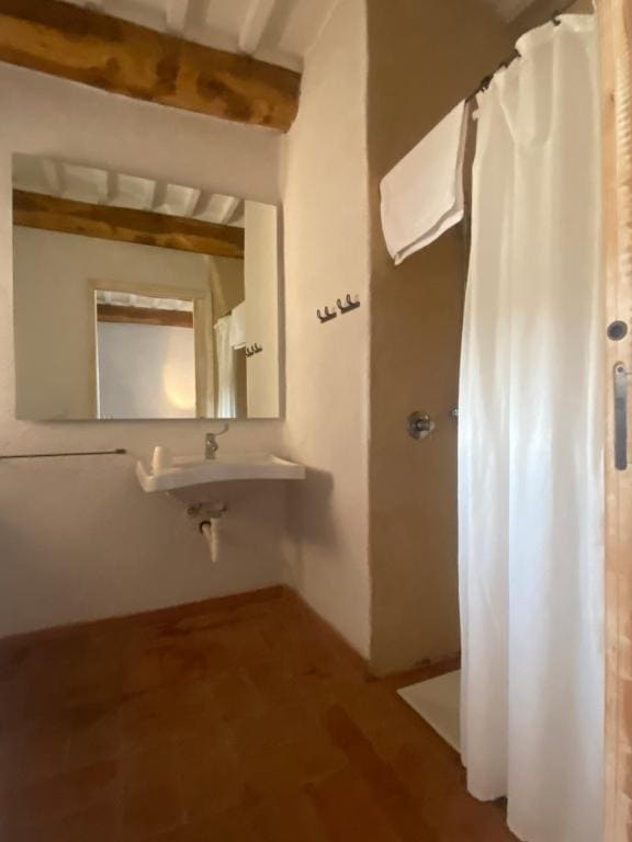 Economy Double Room room - Image 1