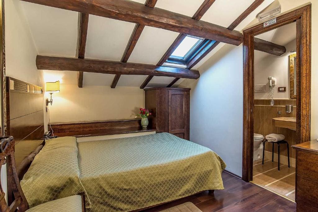 Economy Double Room With Small Double Bed room - Image 2
