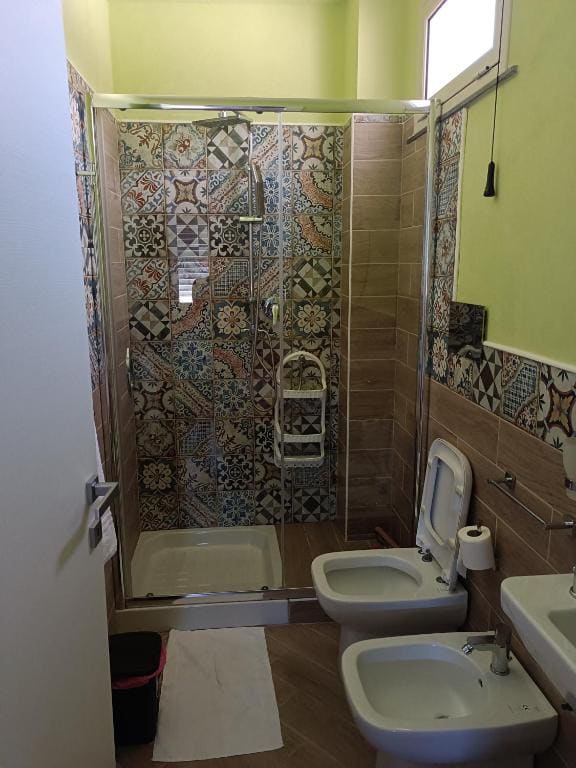 Double or Twin Room with Bathroom room - Image 1