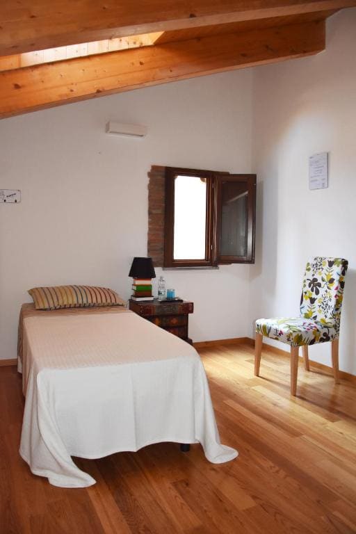 Single Room room - Image 2