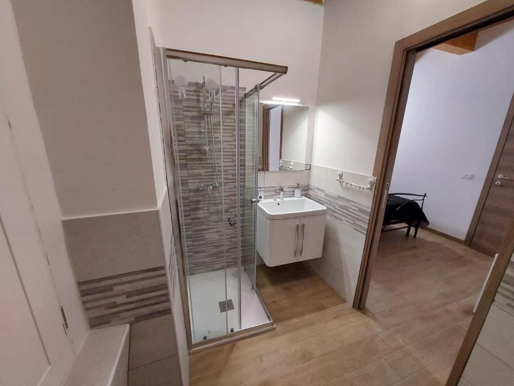 Double Room with Private Bathroom room - Image 1