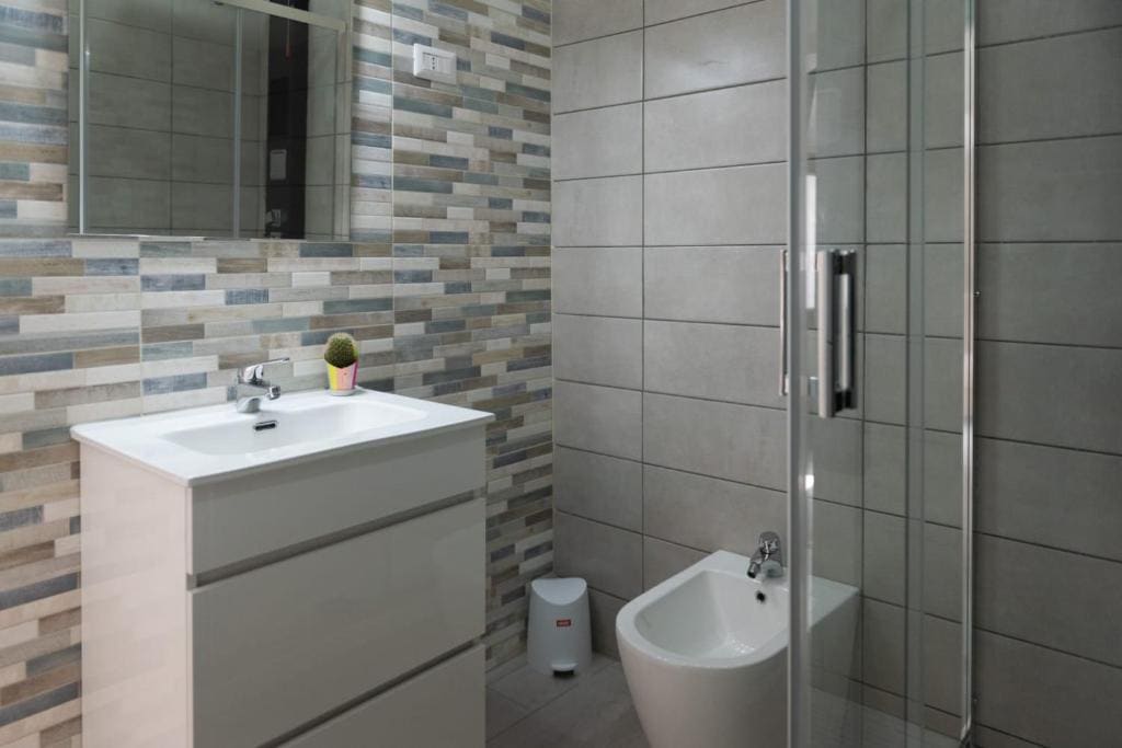 Superior Triple Room room - Image 1