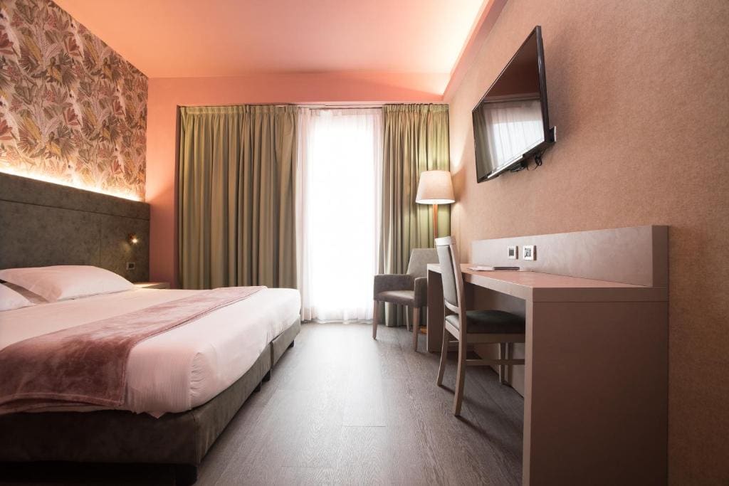 Comfort Double or Twin Room room - Image 2