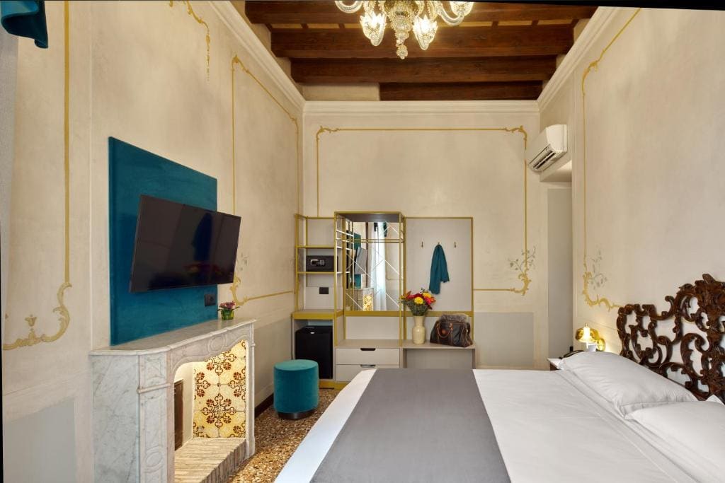 Deluxe Double Room room - Image 3