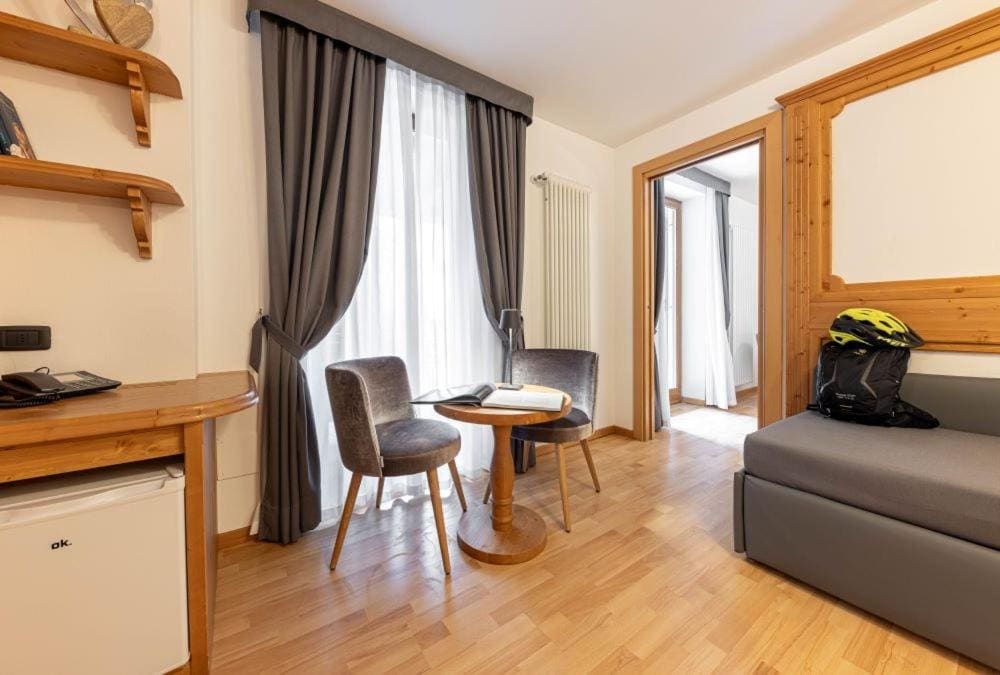 Family Room with Terrace room - Image 1