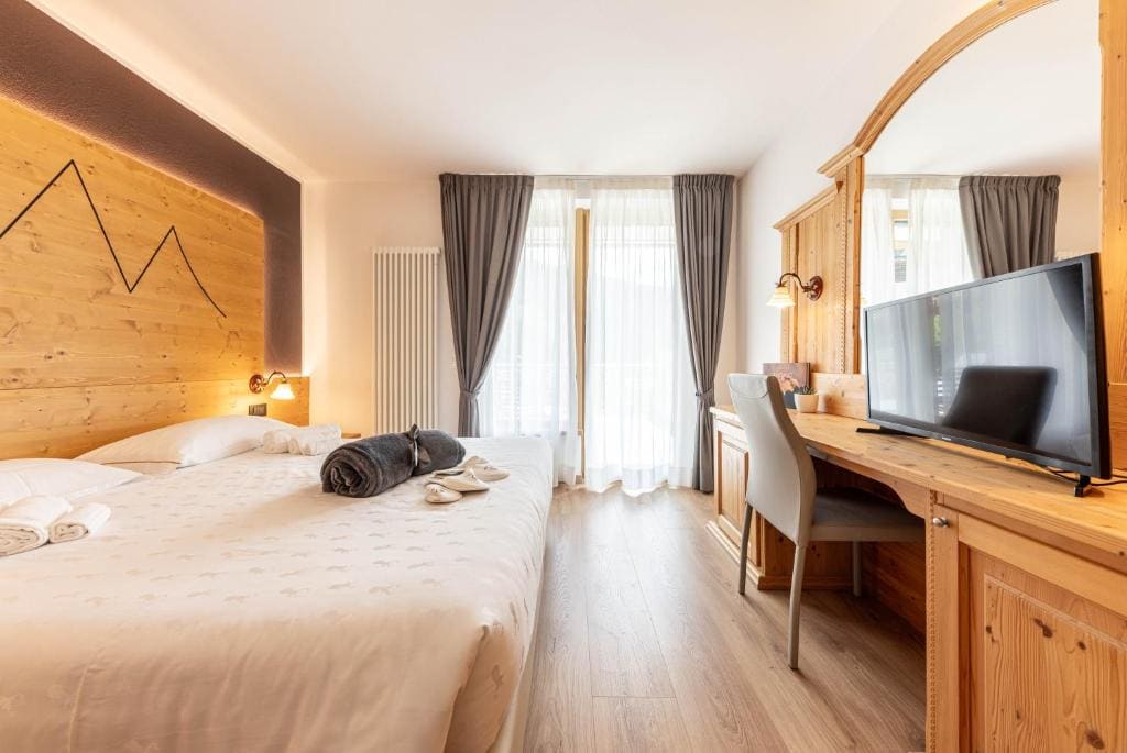 Standard Double or Twin Room room - Image 2