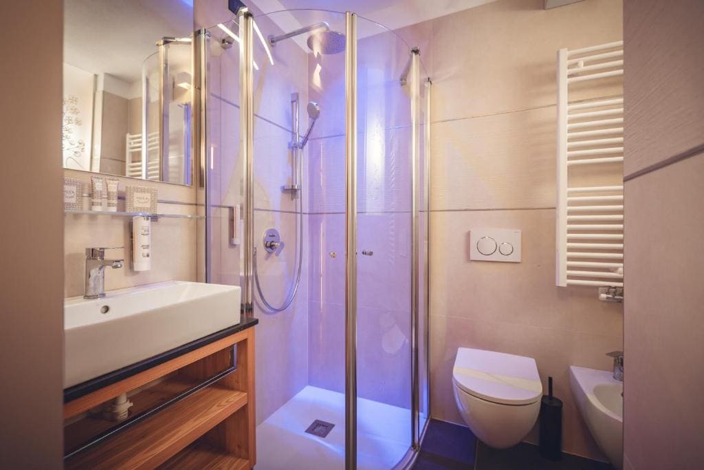 Standard Triple Room room - Image 3