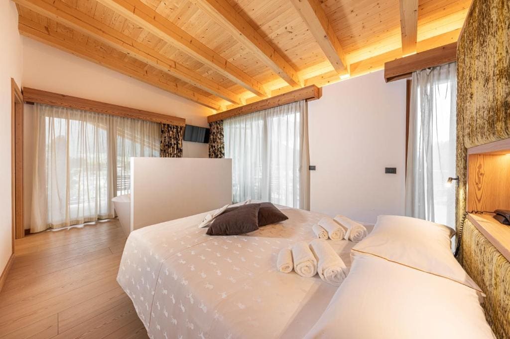 Suite room - Image 2