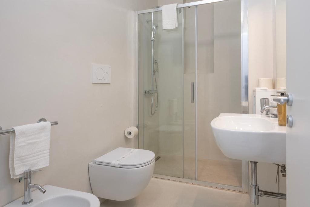 Suite with Sea View room - Image 2