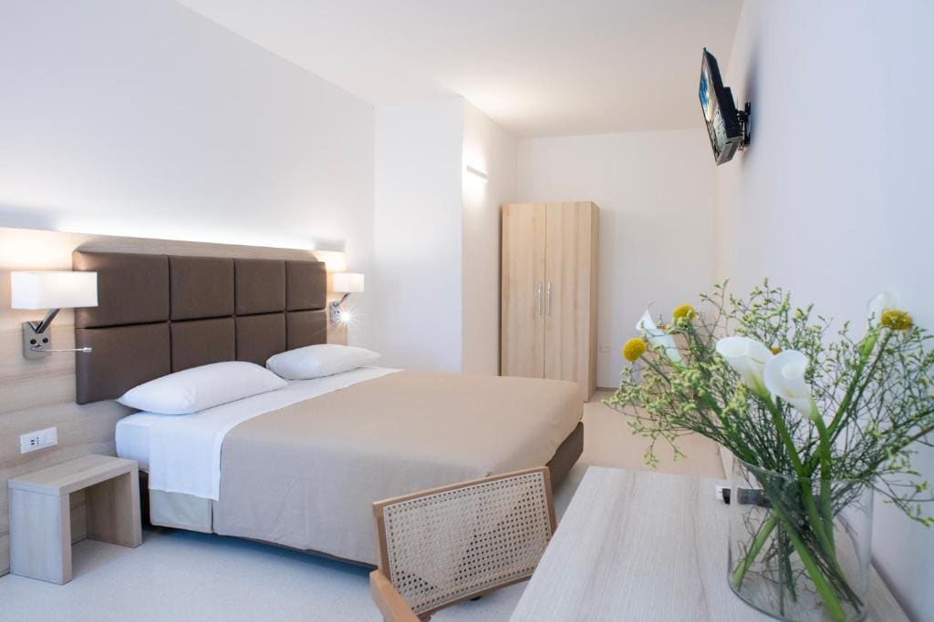 Superior Double Room room - Image 1