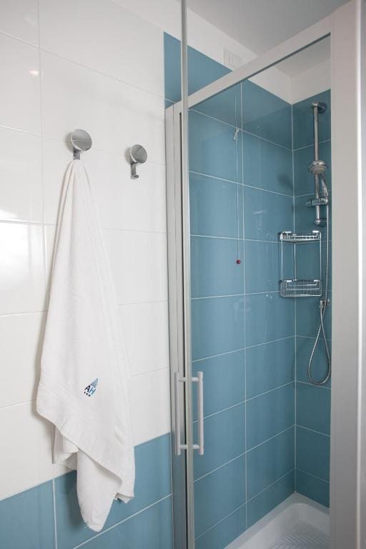 Comfort Triple Room room - Image 1