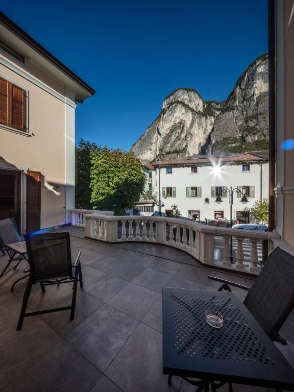 Deluxe Double Room with Terrace room - Image 3