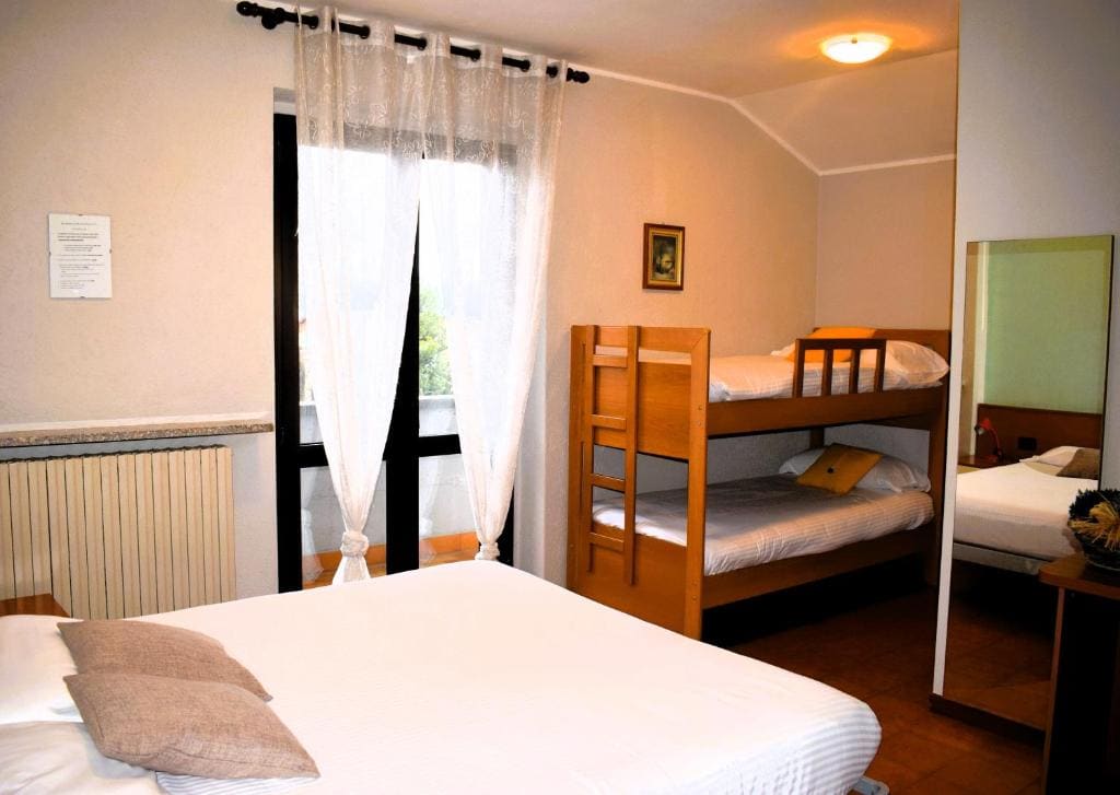 Basic Triple Room room - Image 1