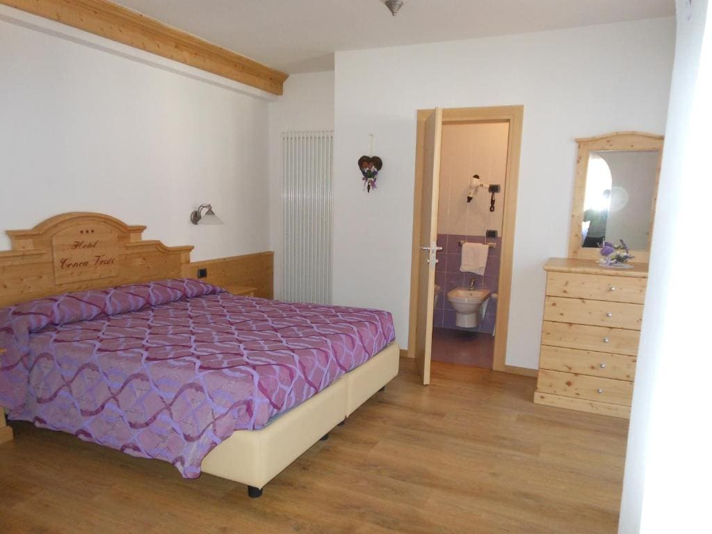 Superior Double Room room - Image 2