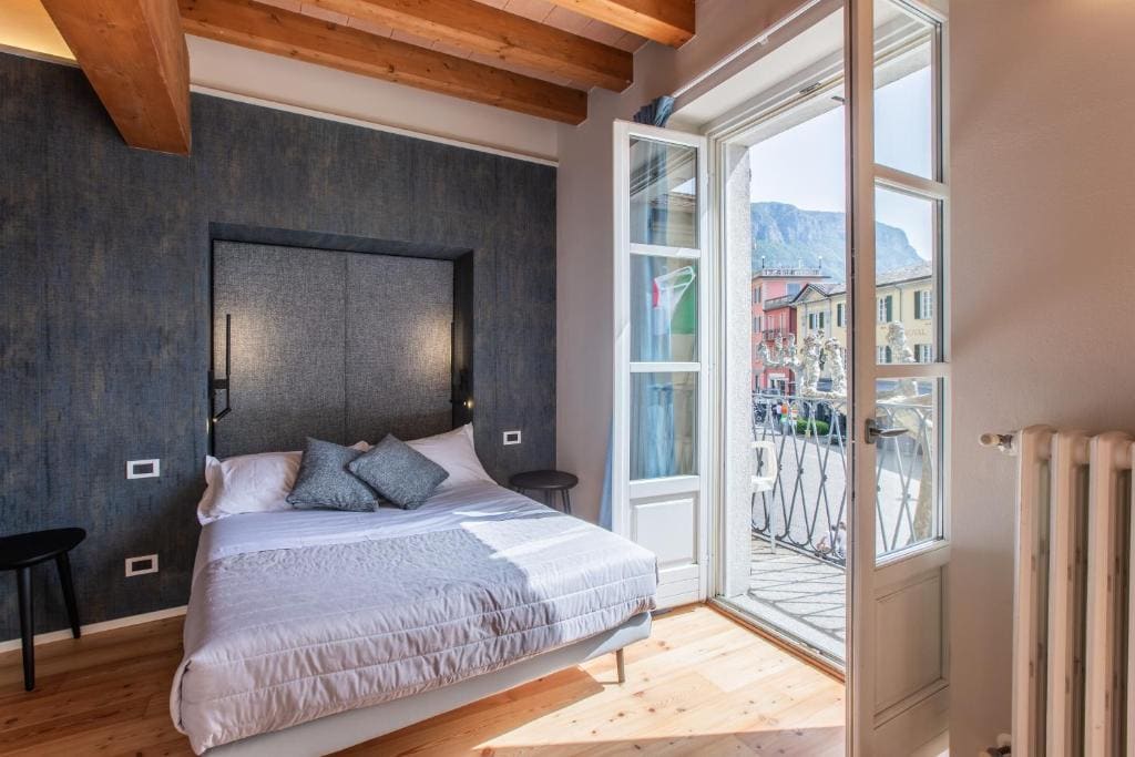 Double Room with Balcony room - Image 3
