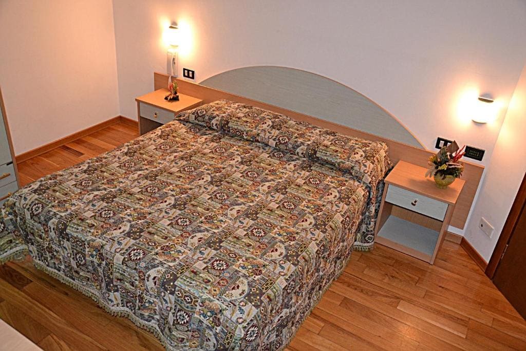 Double or Twin Room room - Image 3