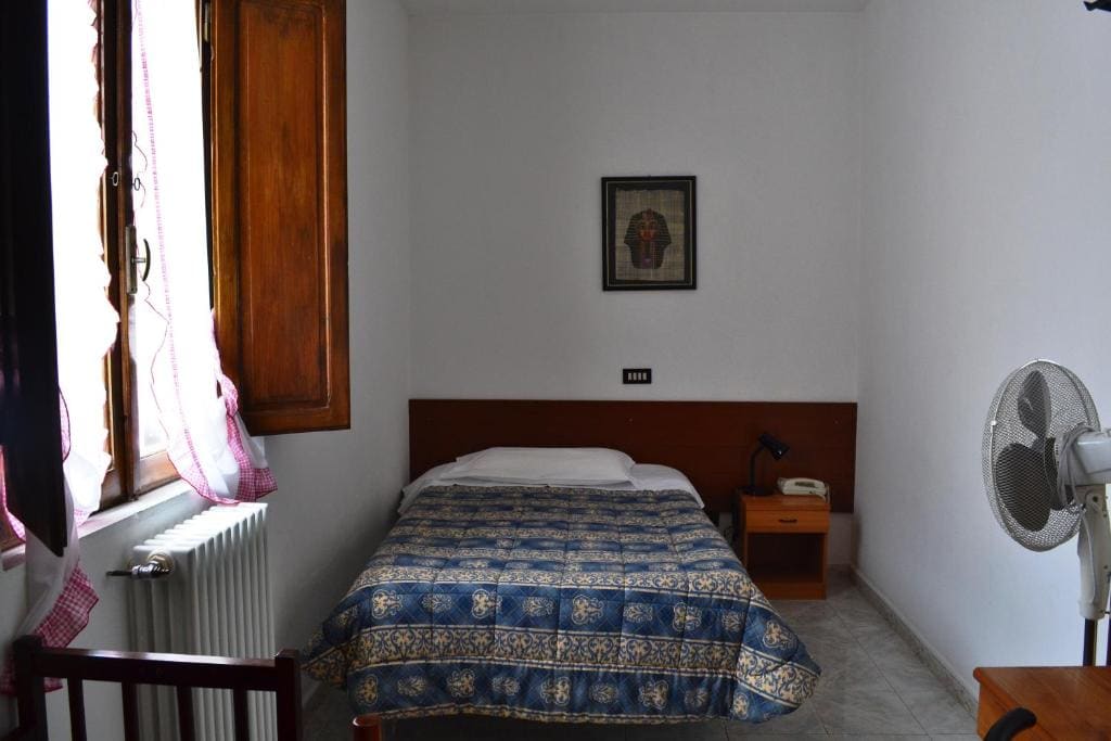 Single Room room - Image 1