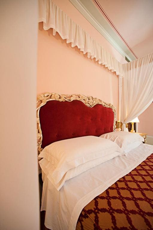 Suite room - Image 1