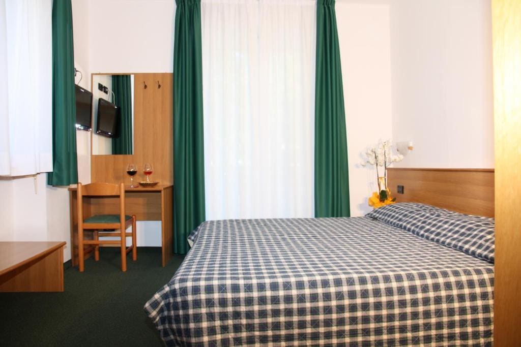 Double or Twin Room room - Image 1