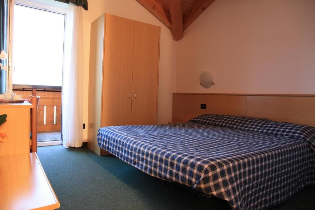 Double or Twin Room room - Image 3