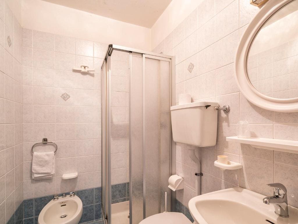 Double or Twin Room room - Image 2
