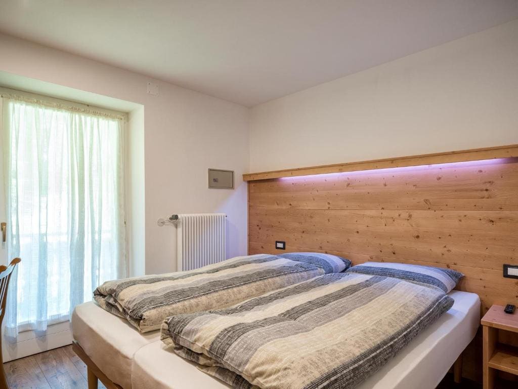 Superior Triple Room room - Image 1