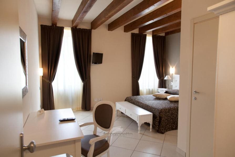 Double Room room - Image 2