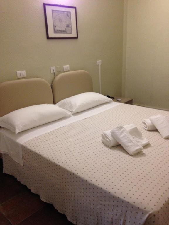 Double or Twin Room with Private Bathroom room - Image 1