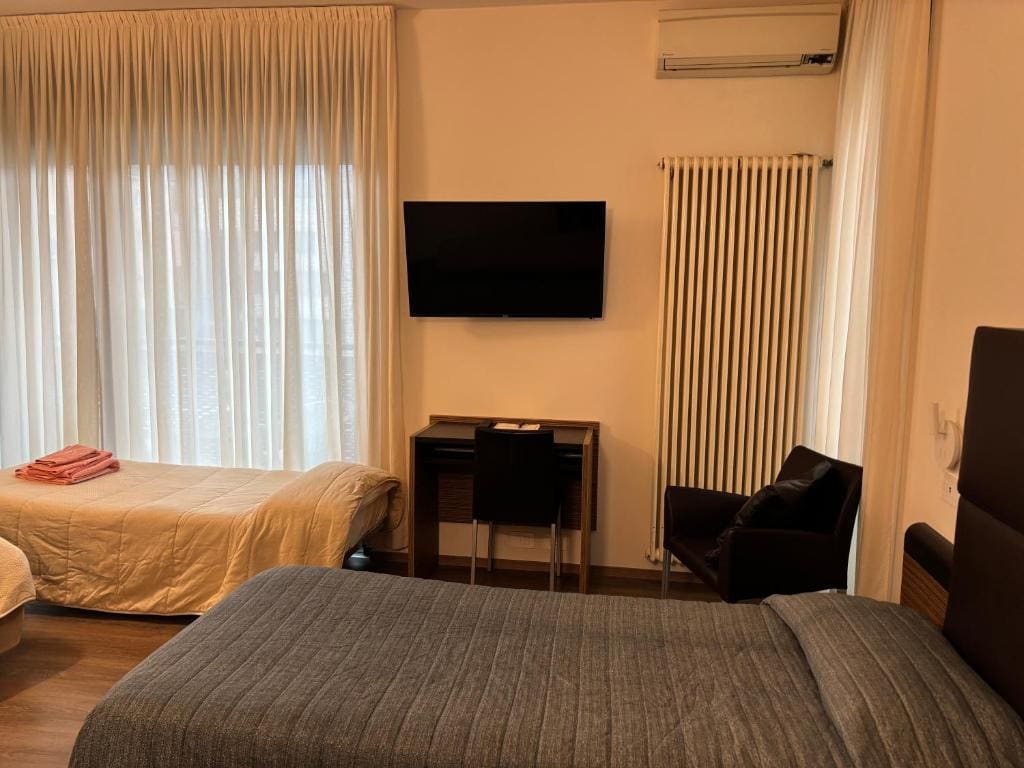 Quadruple Room room - Image 3