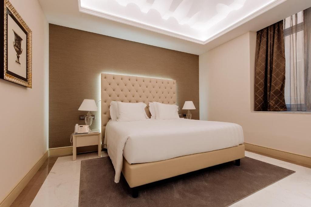 Deluxe Twin Room room - Image 2