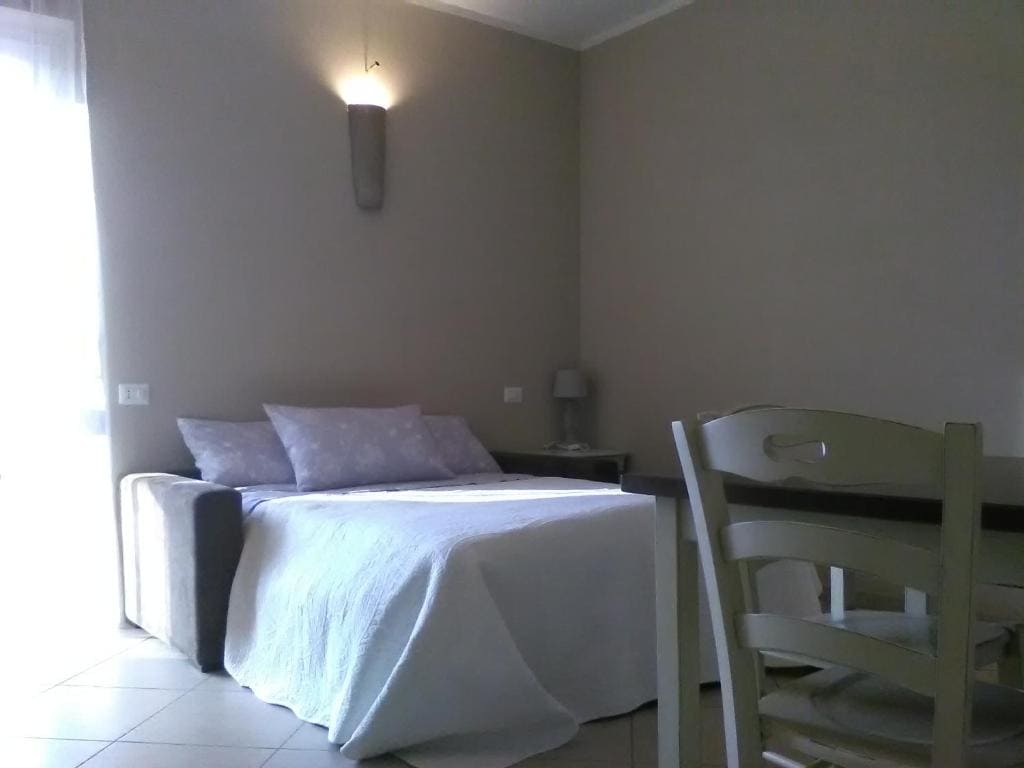 Double Room with Private Bathroom room - Image 2