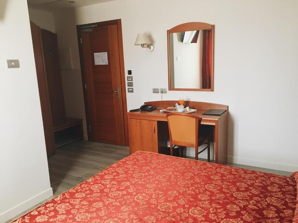 Double Room room - Image 3