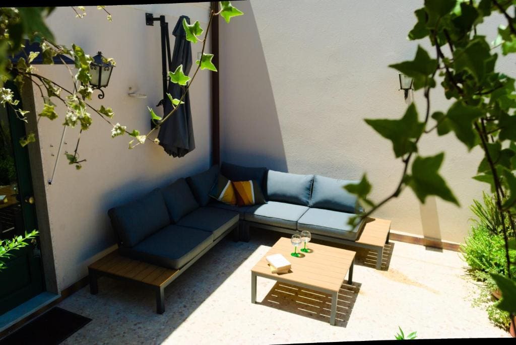 Triple Room with Terrace room - Image 2