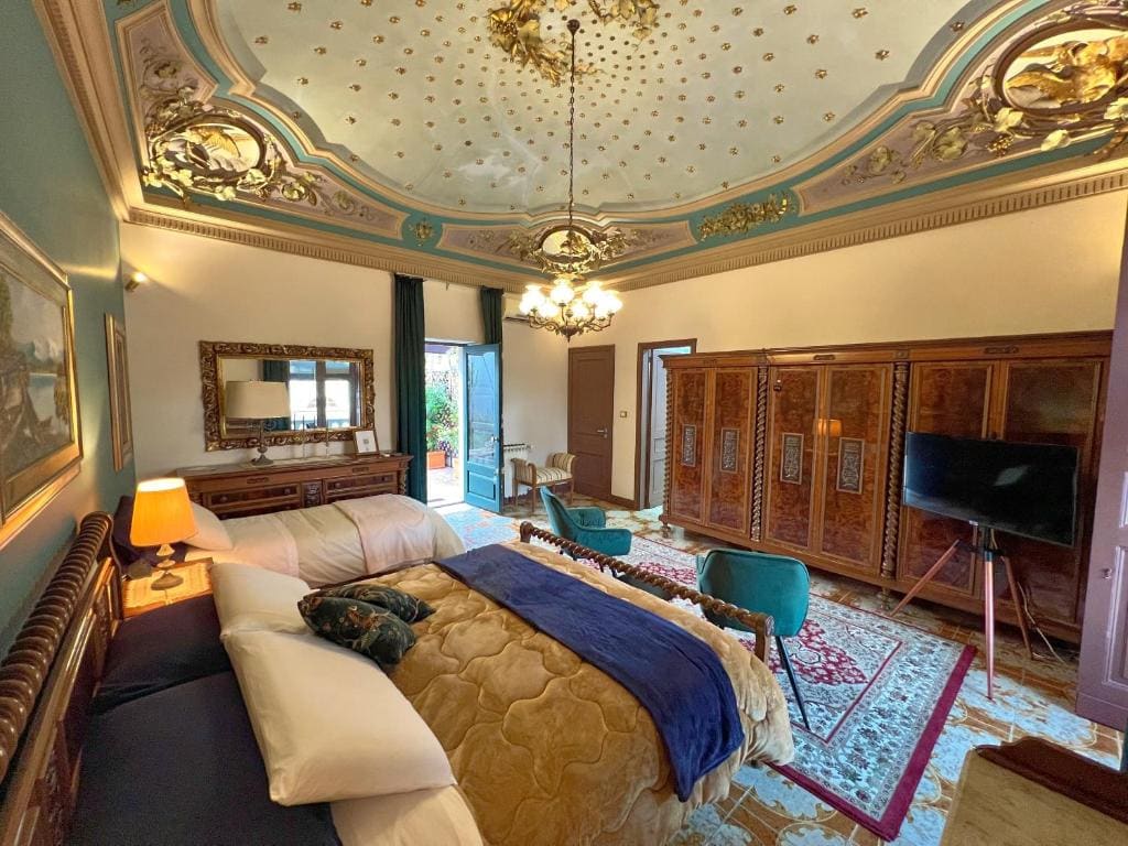 Triple Room with Terrace room - Image 3