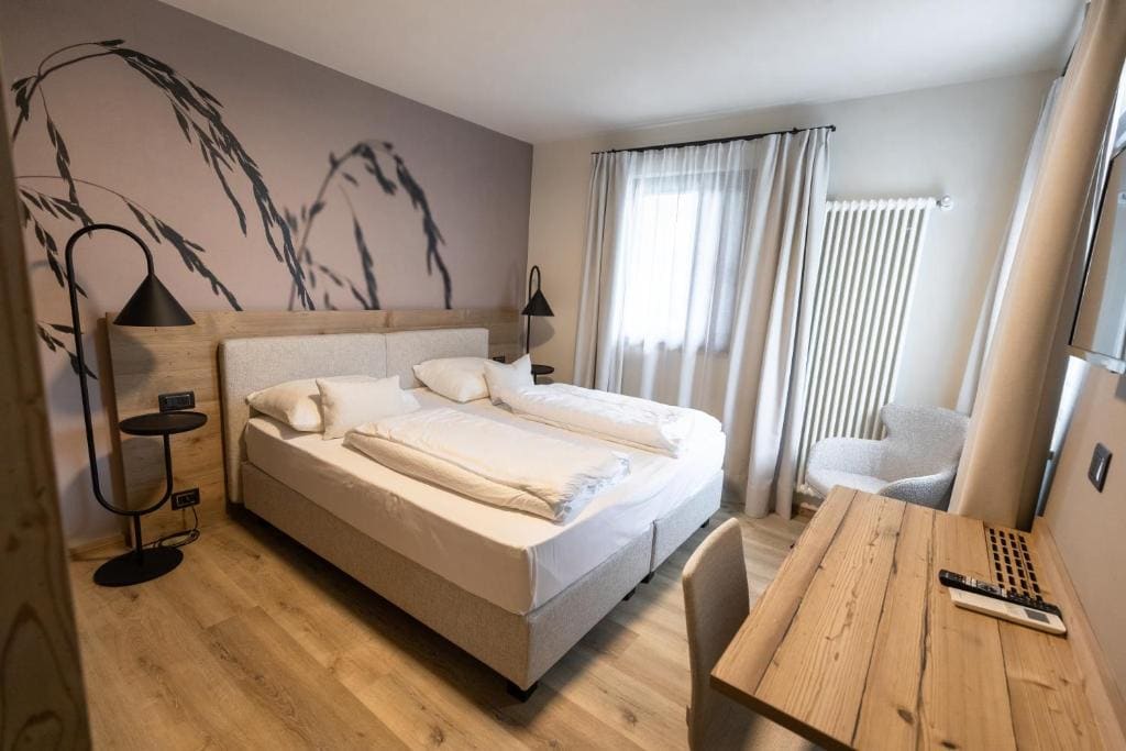 Superior Double Room room - Image 2