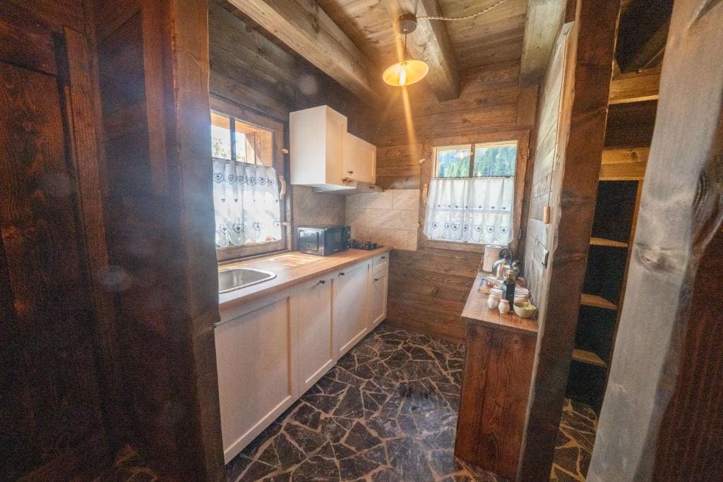 Superior Chalet room - Image 3