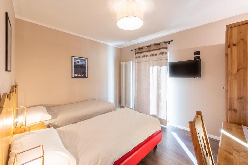 Apartment with Balcony room - Image 3